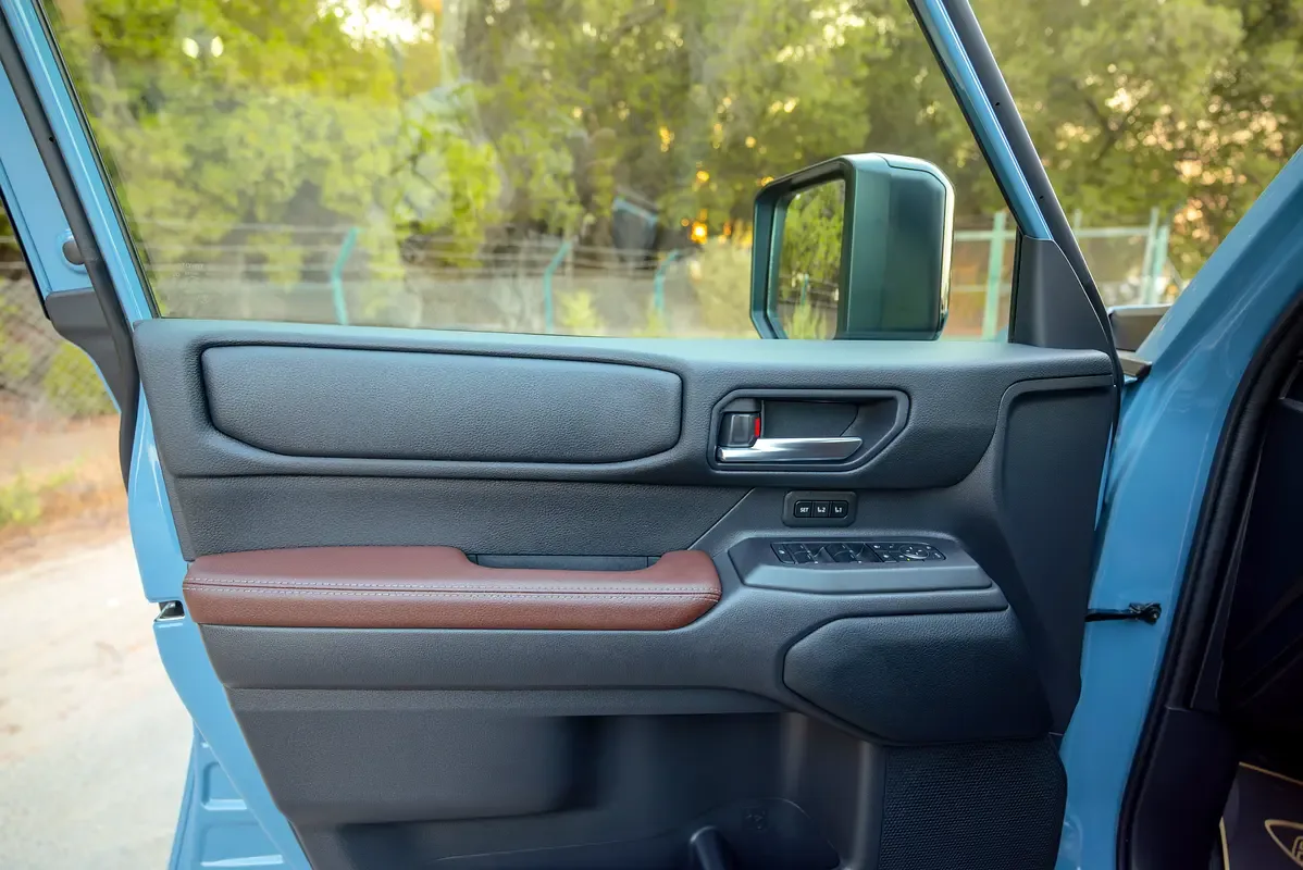 Toyota Land Cruiser Prado 2.4 AT 4WD (279 hp) - 19