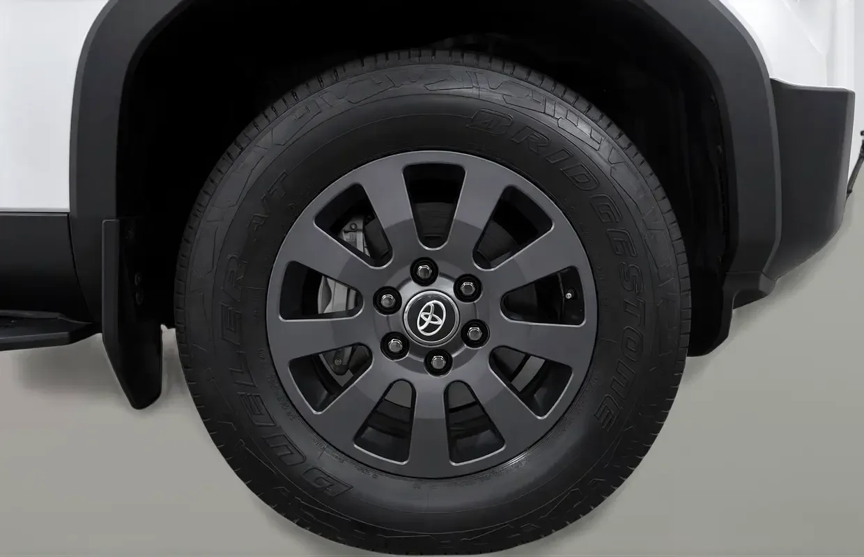 Toyota Land Cruiser Prado 2.4 AT 4WD (281 hp) - 12