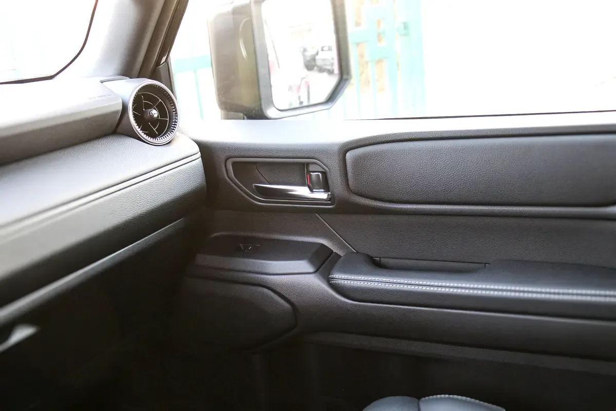 Toyota Land Cruiser Prado 2.7 AT 4WD (163 حصان) - 9