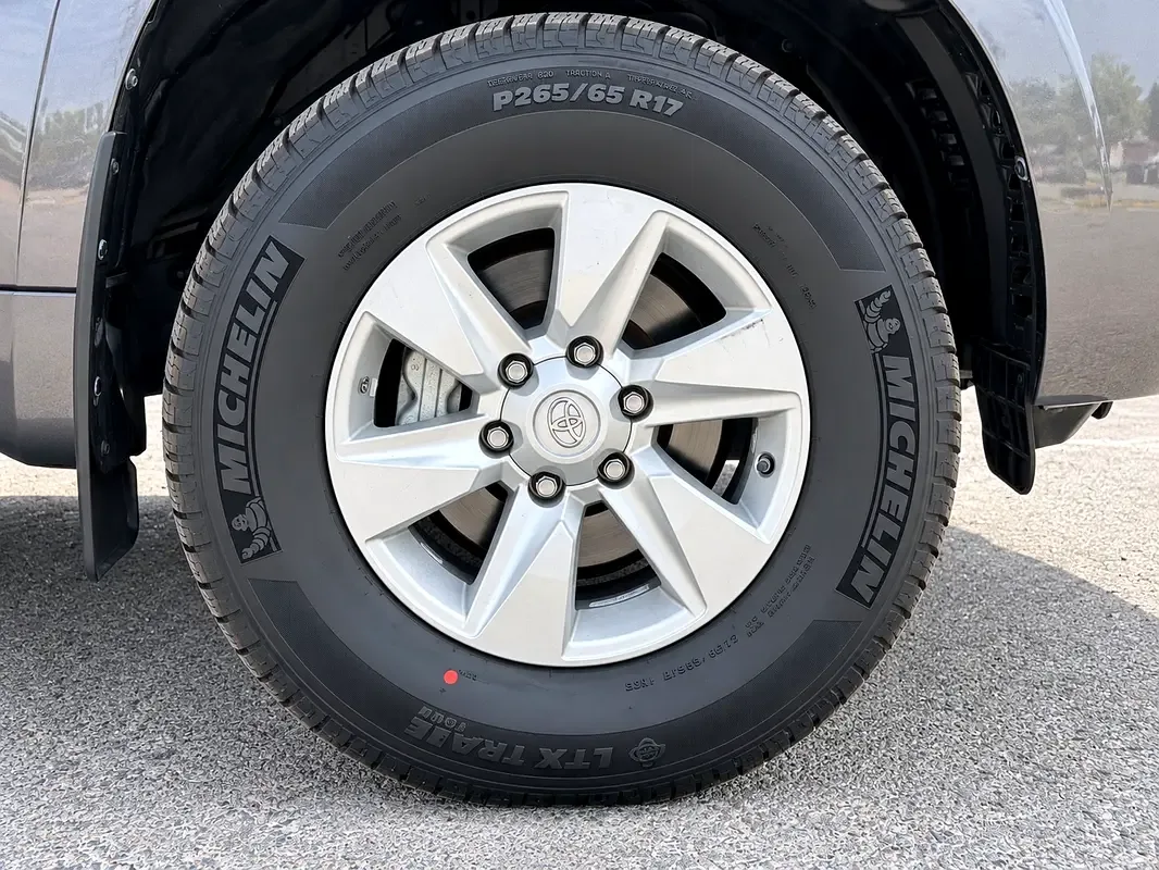 Toyota Land Cruiser Prado 2.8 AT 4WD (204 حصان) - 16