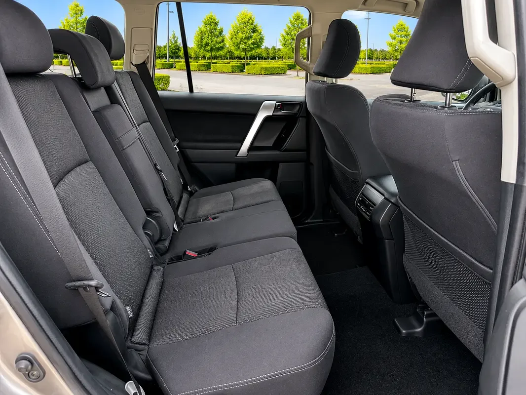 Toyota Land Cruiser Prado 2.8 AT 4WD (204 حصان) - 10