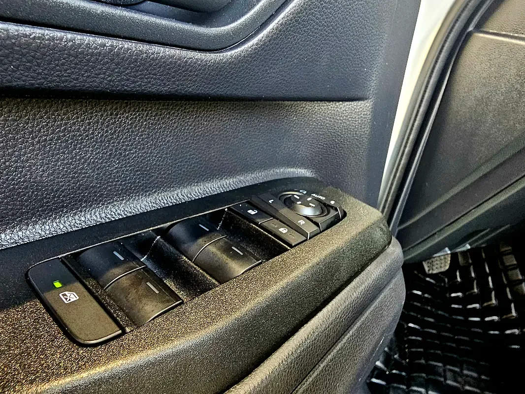 Toyota Land Cruiser Prado 2.8 AT 4WD (204 hp) - 14