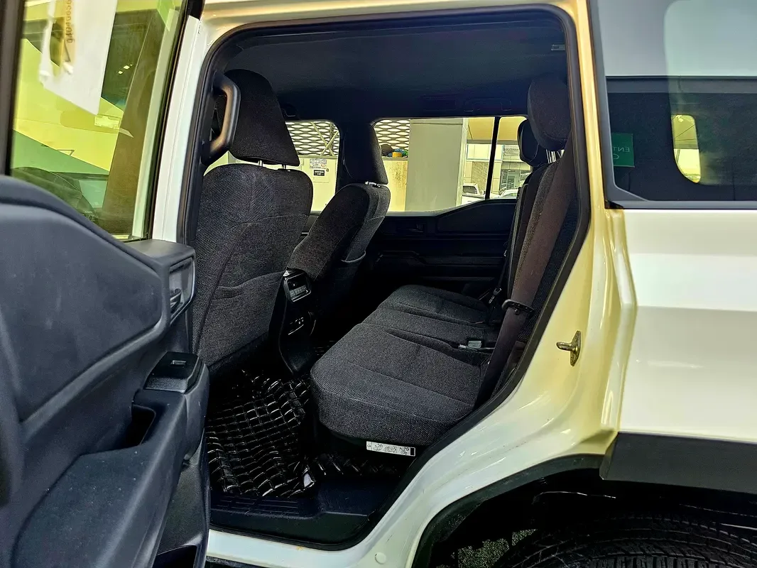 Toyota Land Cruiser Prado 2.8 AT 4WD (204 hp) - 17