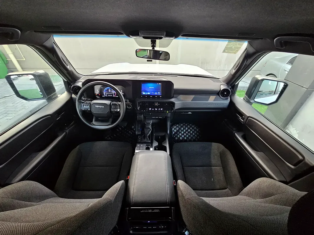 Toyota Land Cruiser Prado 2.8 AT 4WD (204 hp) - 19
