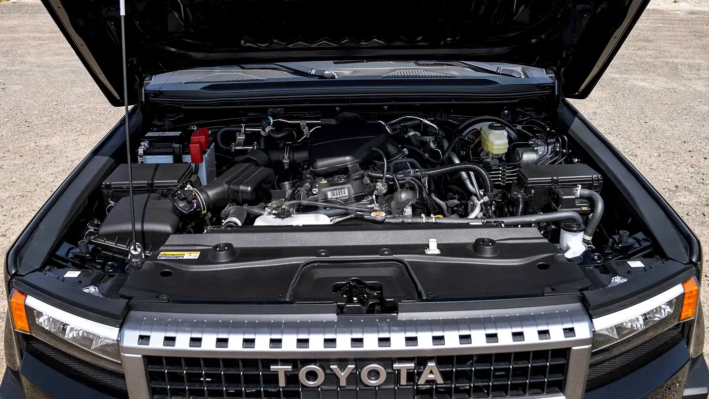 Toyota Land Cruiser Prado 2.8 AT 4WD (204 حصان) - 11