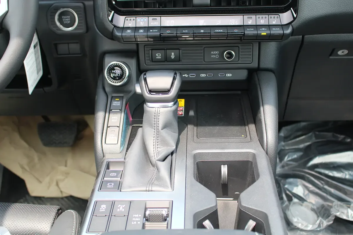 Toyota Land Cruiser Prado 2.8 AT 4WD (204 حصان) - 13