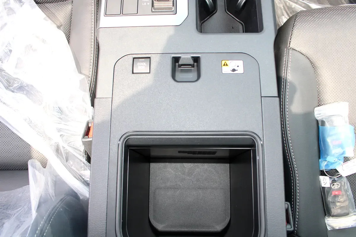 Toyota Land Cruiser Prado 2.8 AT 4WD (204 حصان) - 14