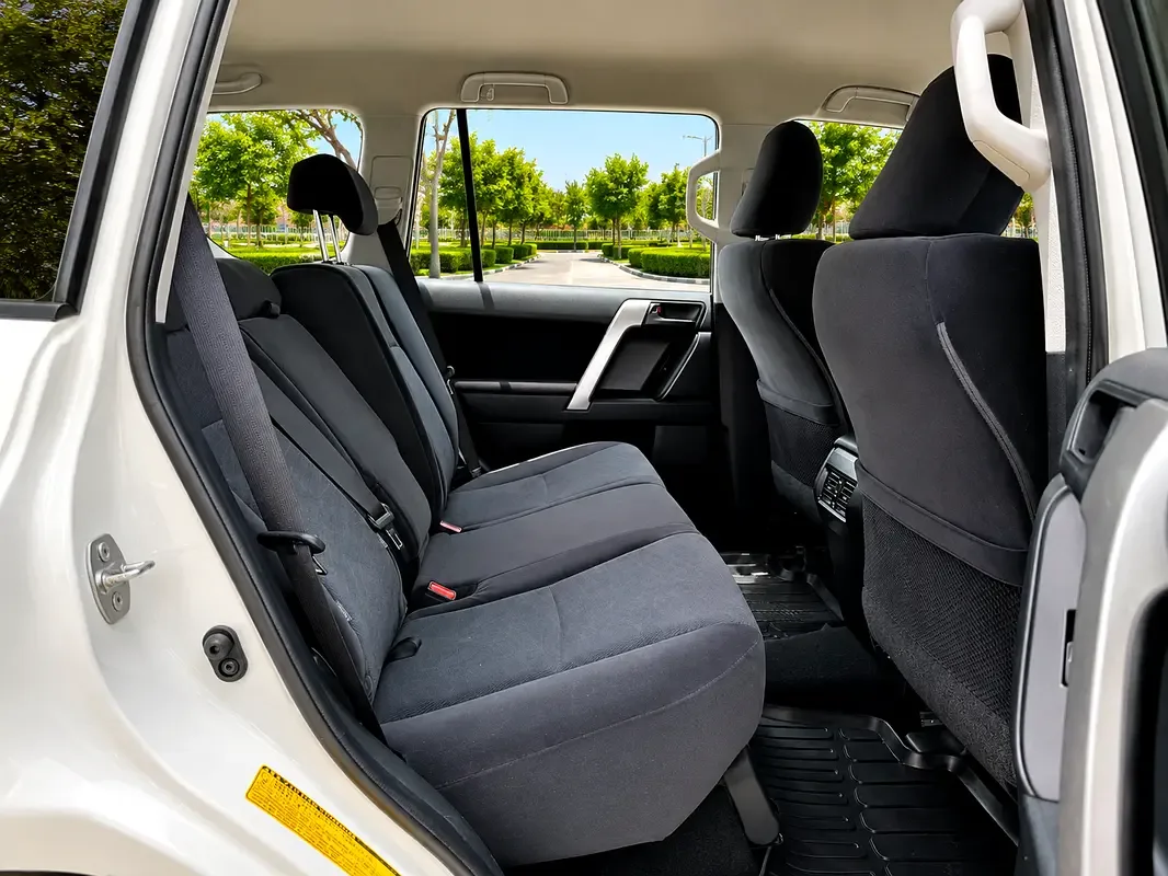 Toyota Land Cruiser Prado 2.8 MT 4WD (204 حصان) - 10