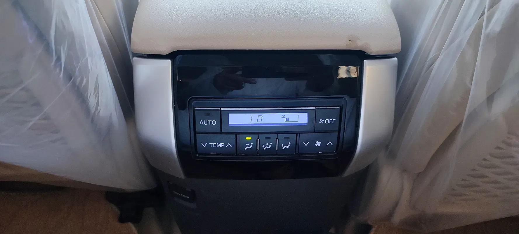 Toyota Land Cruiser Prado 4.0 AT (271 حصان) - 7