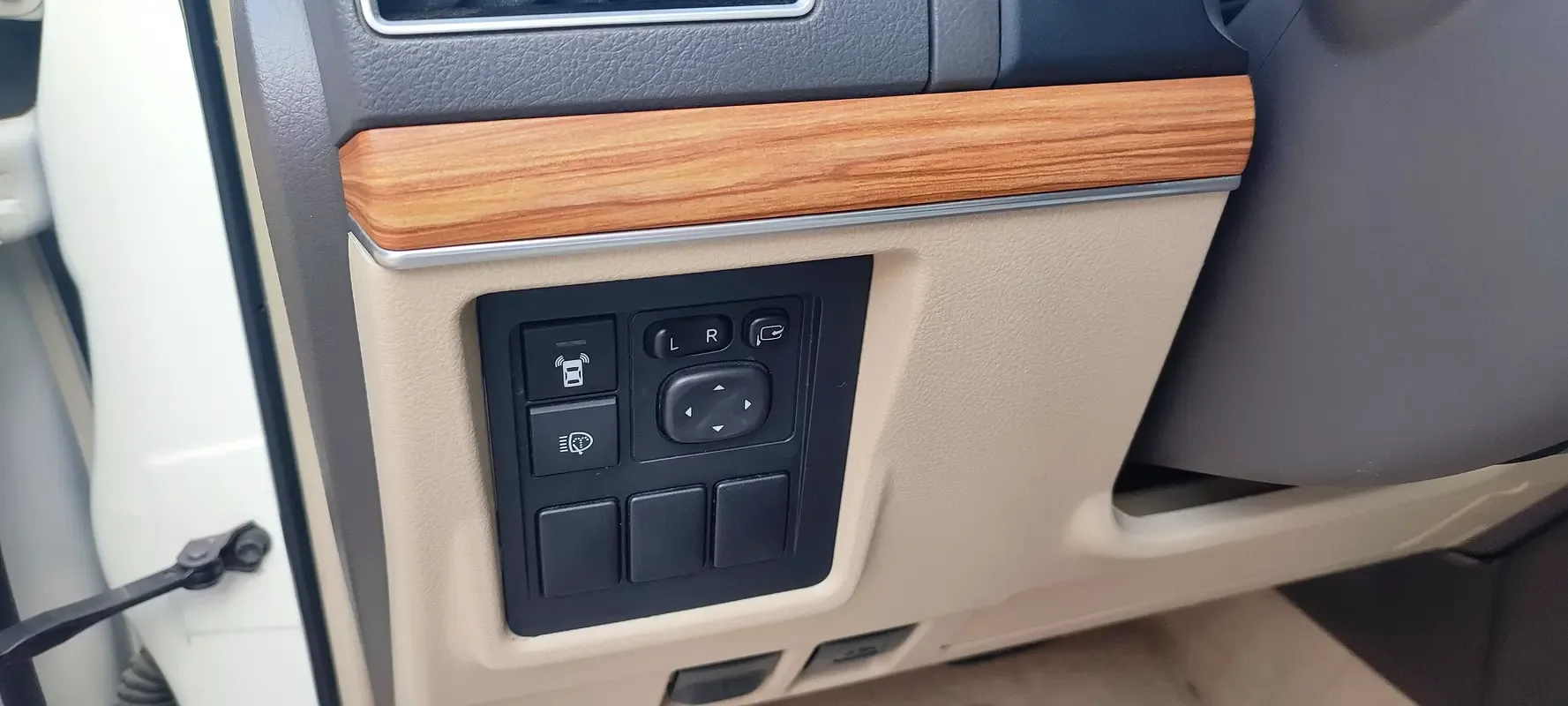 Toyota Land Cruiser Prado 4.0 AT (271 حصان) - 13