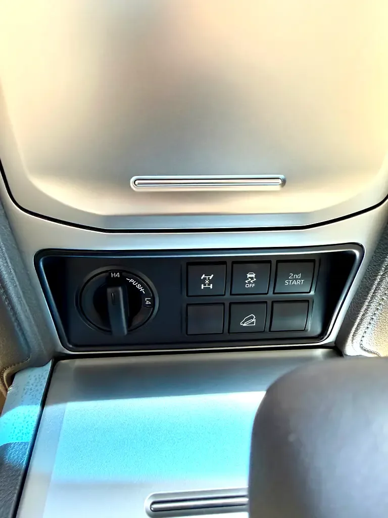Toyota Land Cruiser Prado 4.0 AT 4WD (249 حصان) - 17