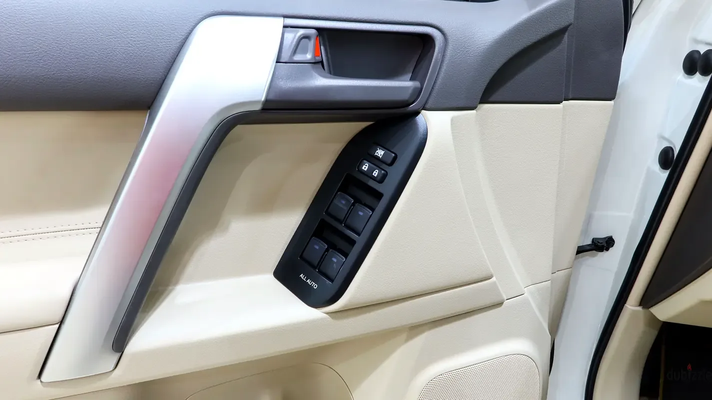 Toyota Land Cruiser Prado 4.0 AT 4WD (249 hp) - 9