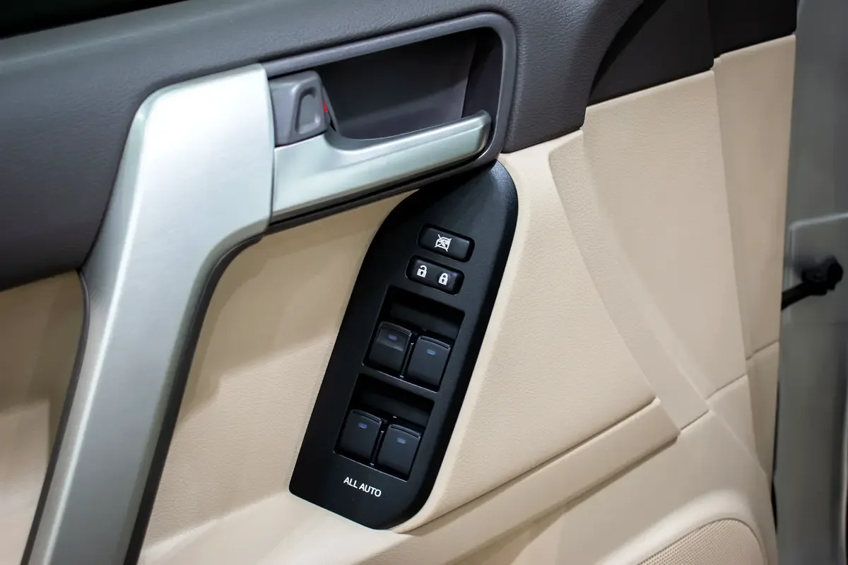 Toyota Land Cruiser Prado 4.0 AT 4WD (249 hp) - 14