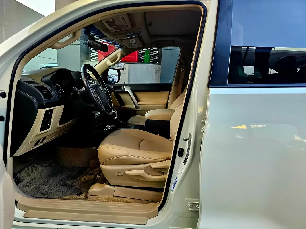 Toyota Land Cruiser Prado 4.0 AT 4WD (249 hp) - 12