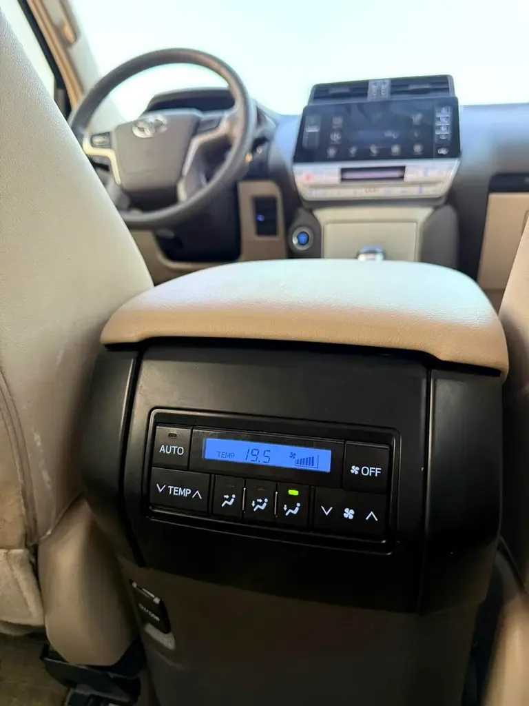 Toyota Land Cruiser Prado 4.0 AT 4WD (249 hp) - 16