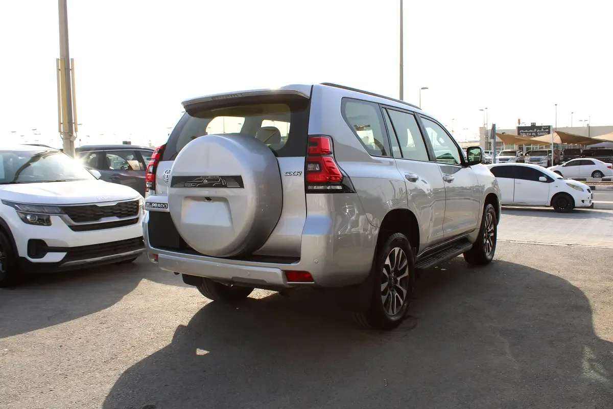 Toyota Land Cruiser Prado 4.0 AT 4WD (249 حصان) - 6