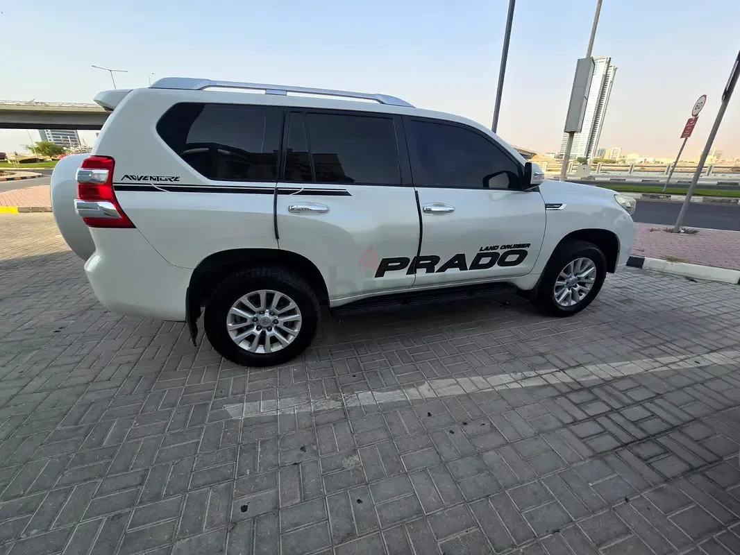Toyota Land Cruiser Prado 4.0 AT AWD (282 hp)