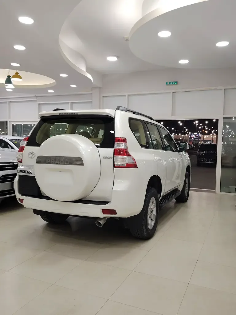 Toyota Land Cruiser Prado 4.0 AT AWD (282 حصان) - 6