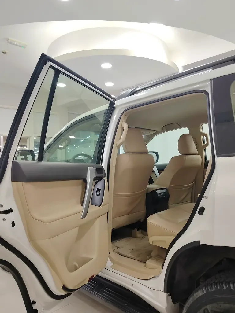 Toyota Land Cruiser Prado 4.0 AT AWD (282 حصان) - 9