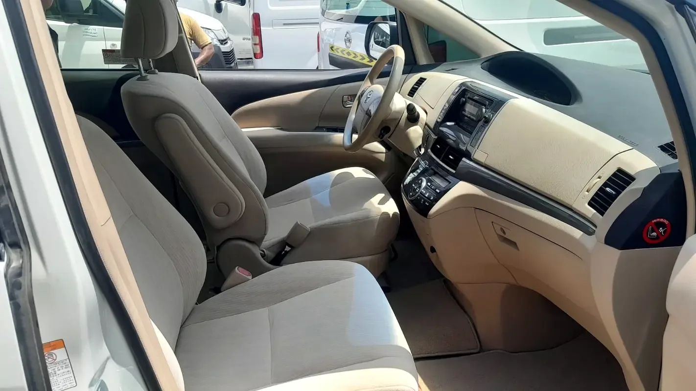 Toyota Previa 2.4 CVT AWD (170 حصان) - 12