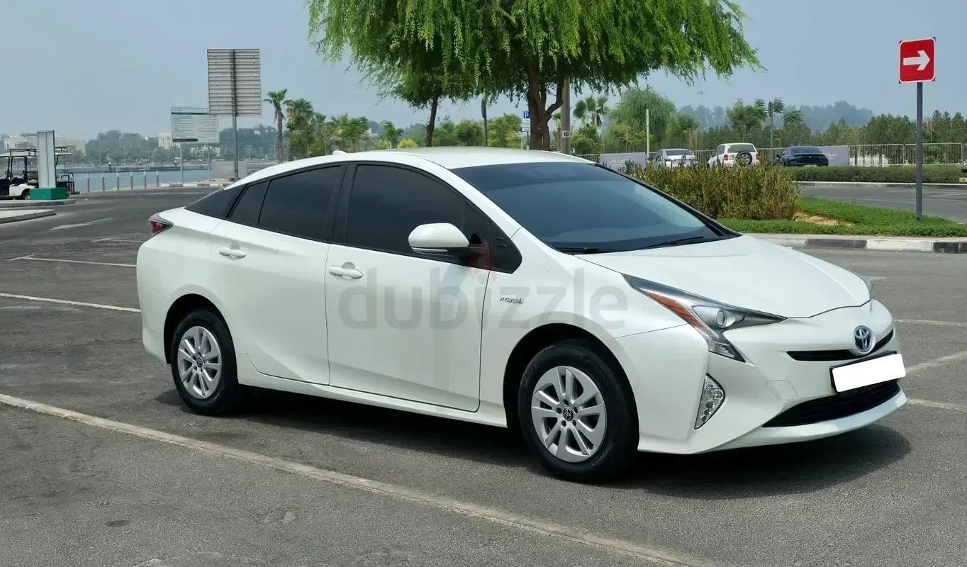Toyota Prius 1.8 AT (98 حصان) - 3