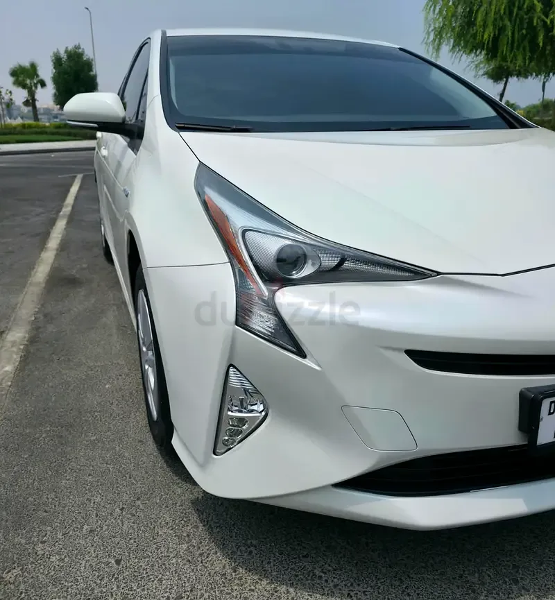 Toyota Prius 1.8 AT (98 حصان) - 7