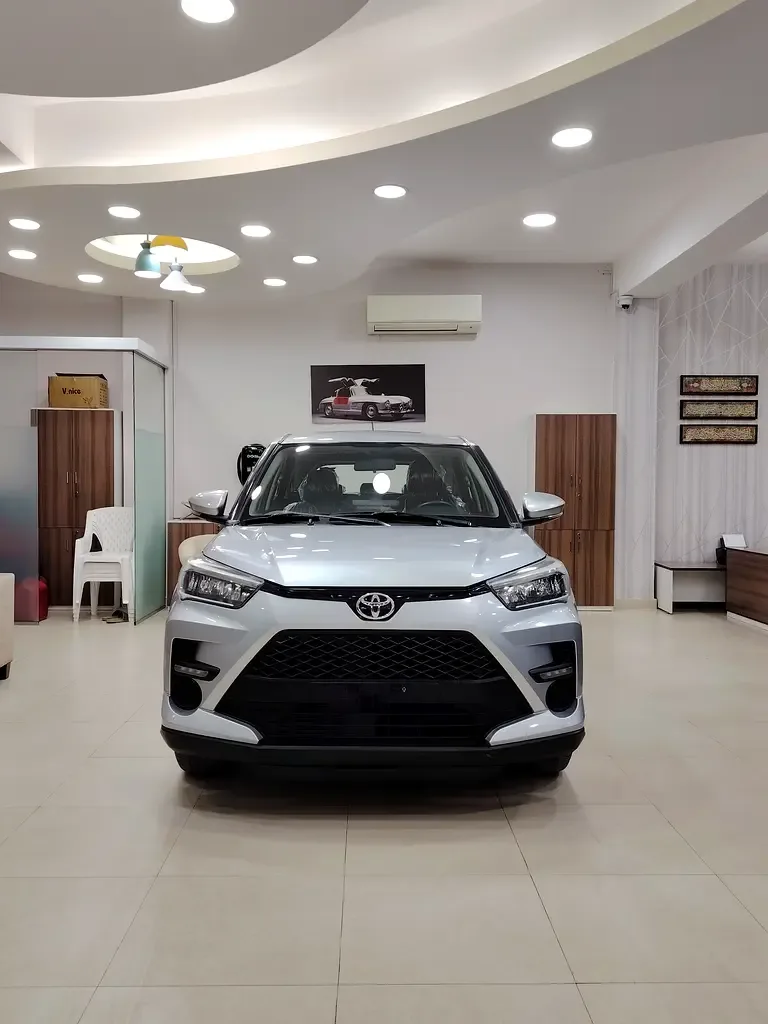 Toyota Raize 1.0 CVT (98 حصان) - 2