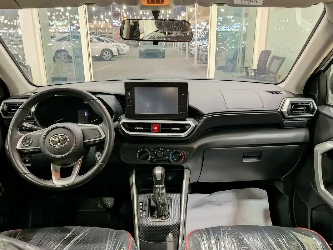 Toyota Raize 1.0 CVT (98 حصان) - 15