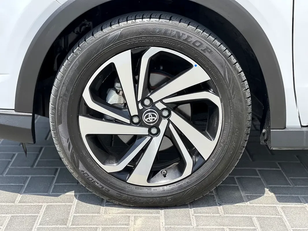Toyota Raize 1.0 CVT (98 حصان) - 15