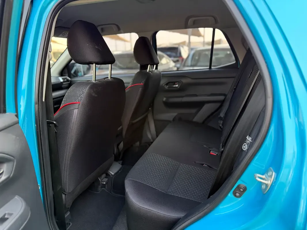Toyota Raize 1.0 CVT (98 hp) - 8