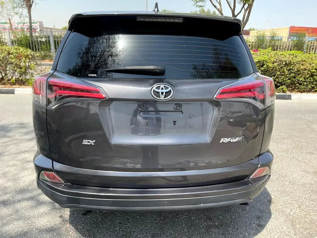 Toyota RAV4 2.0 CVT (146 حصان) - 3