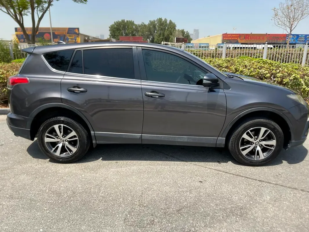 Toyota RAV4 2.0 CVT (146 حصان) - 4