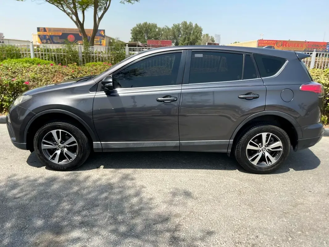 Toyota RAV4 2.0 CVT (146 حصان) - 5