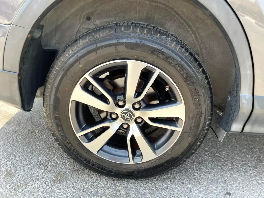 Toyota RAV4 2.0 CVT (146 حصان) - 10