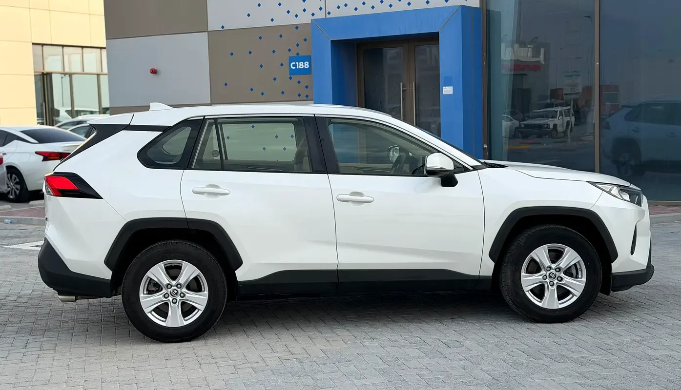 Toyota RAV4 2.0 CVT (146 حصان) - 3