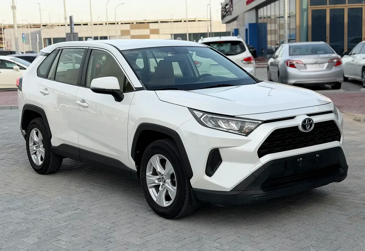 Toyota RAV4 2.0 CVT (146 حصان)