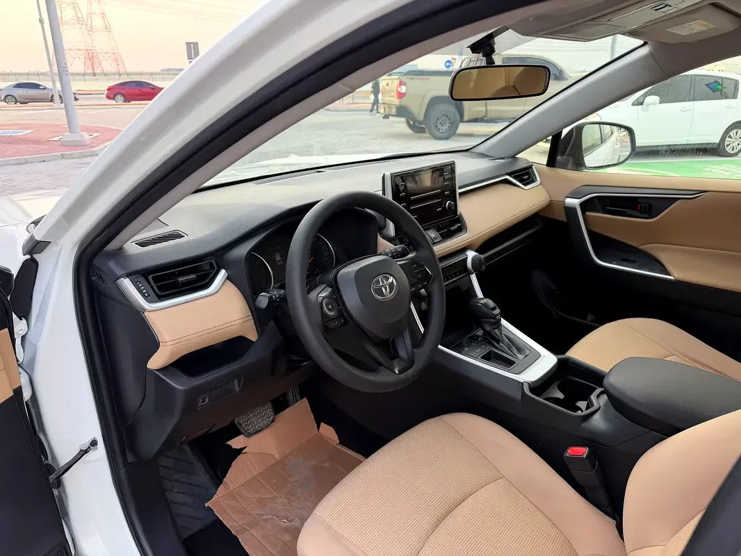 Toyota RAV4 2.0 CVT (146 حصان) - 9