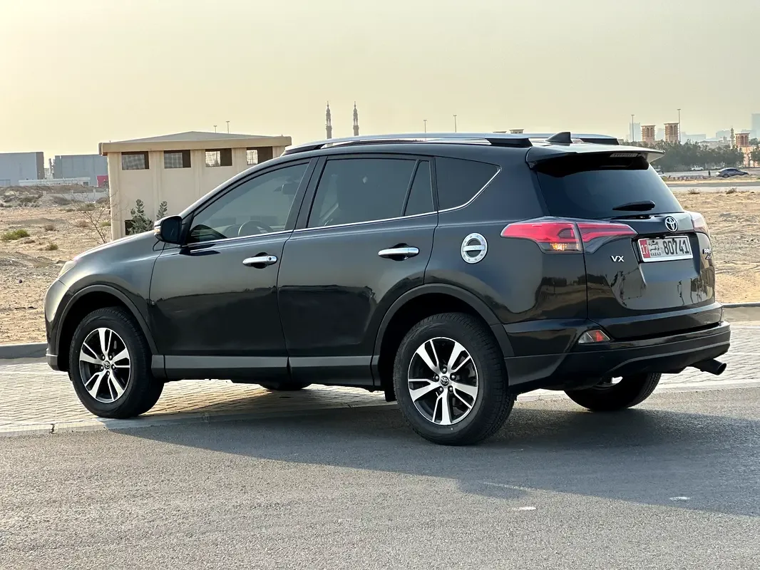 Toyota RAV4 2.0 CVT (146 حصان) - 14