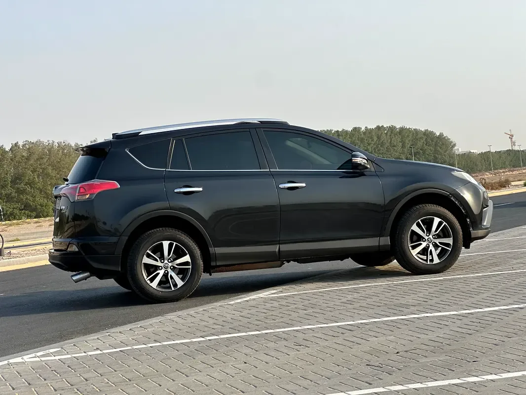 Toyota RAV4 2.0 CVT (146 حصان) - 16