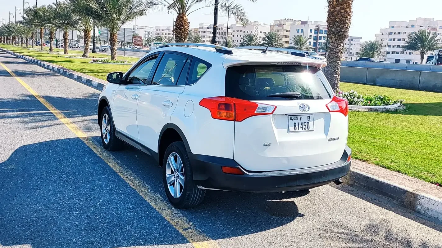Toyota RAV4 2.0 CVT (146 حصان) - 7