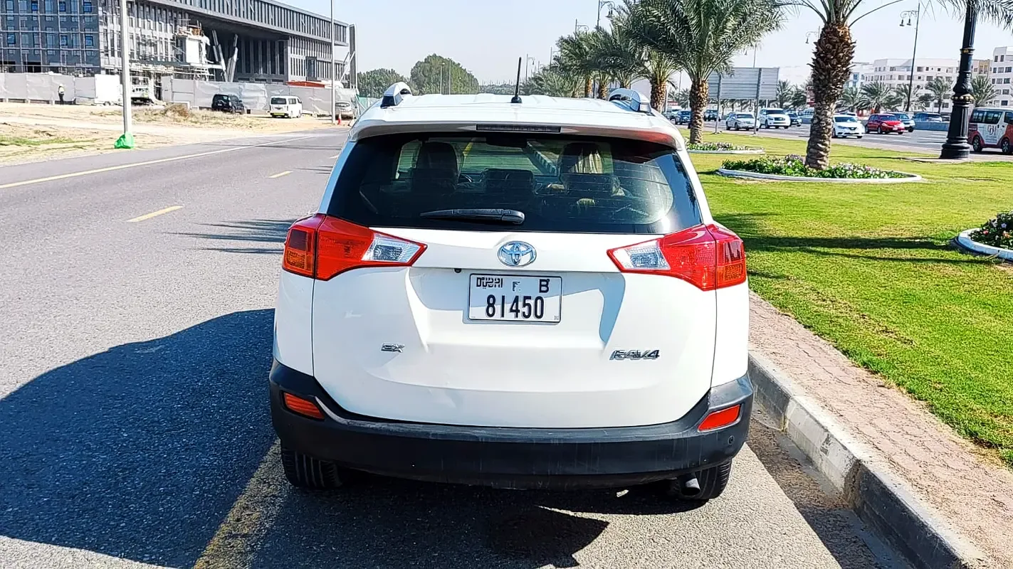 Toyota RAV4 2.0 CVT (146 حصان) - 6