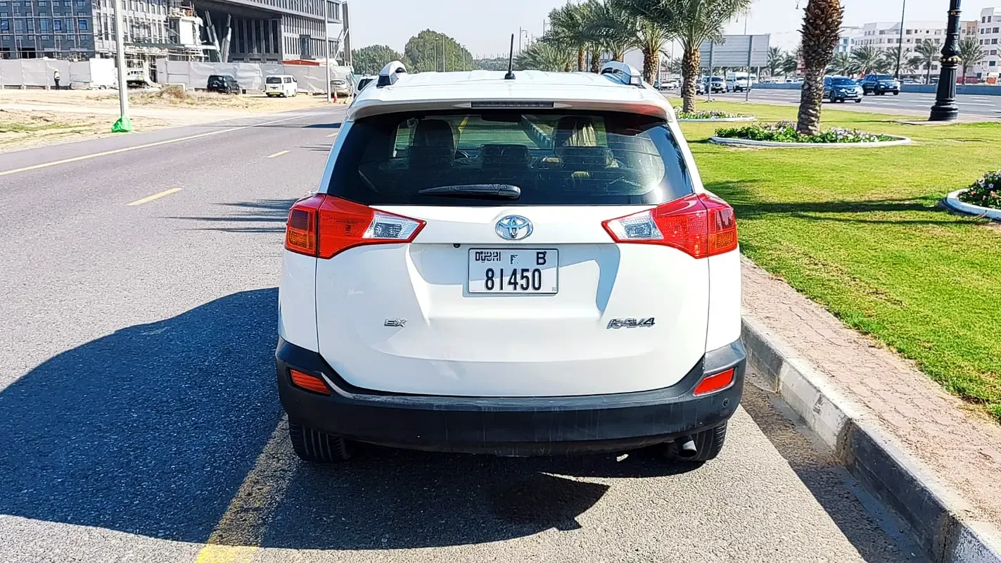 Toyota RAV4 2.0 CVT (146 حصان) - 10