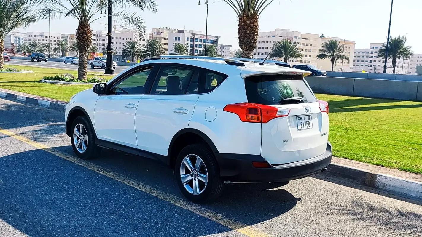 Toyota RAV4 2.0 CVT (146 حصان) - 9
