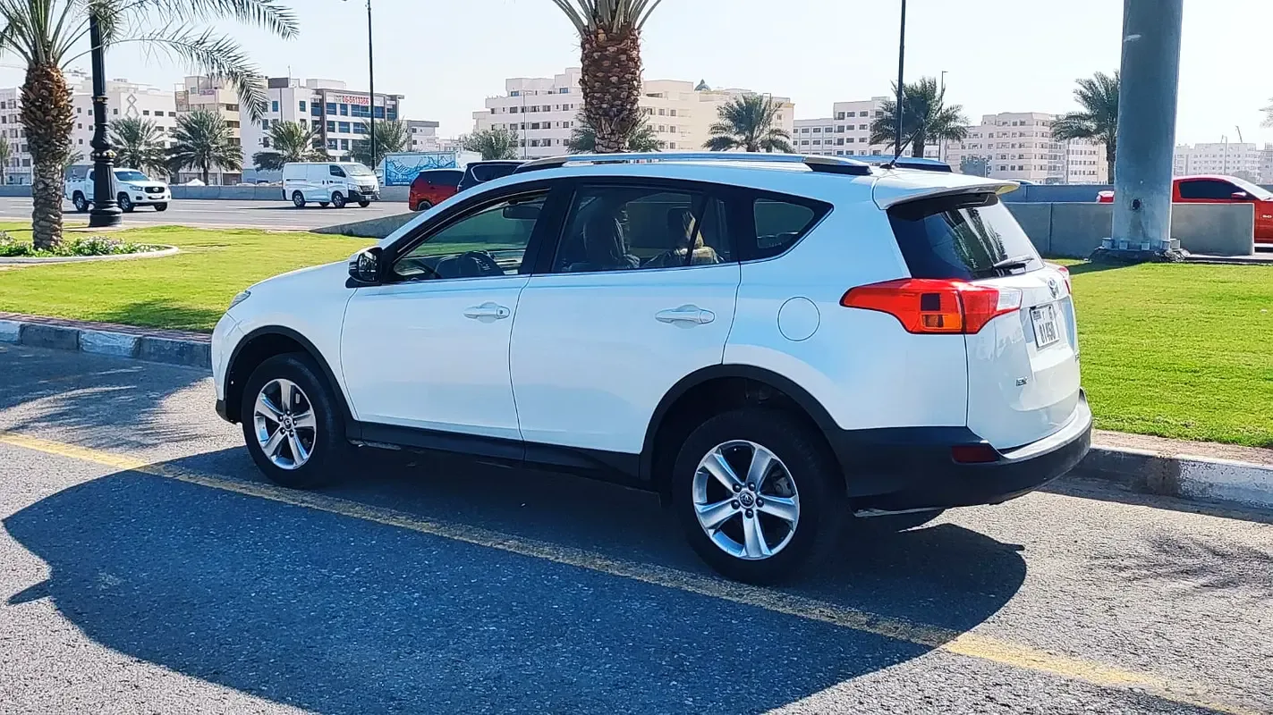 Toyota RAV4 2.0 CVT (146 حصان) - 12