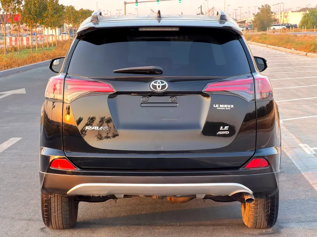 Toyota RAV4 2.5 AT (179 حصان) - 5