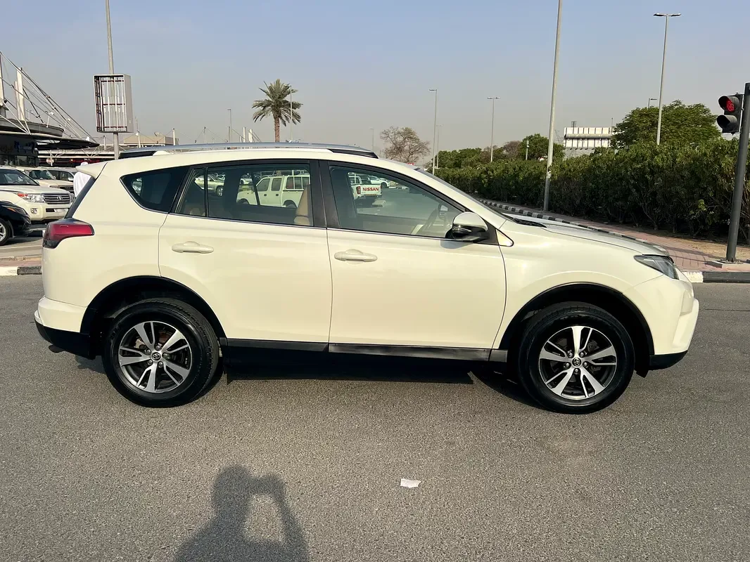 Toyota RAV4 2.5 AT (179 hp) - 4