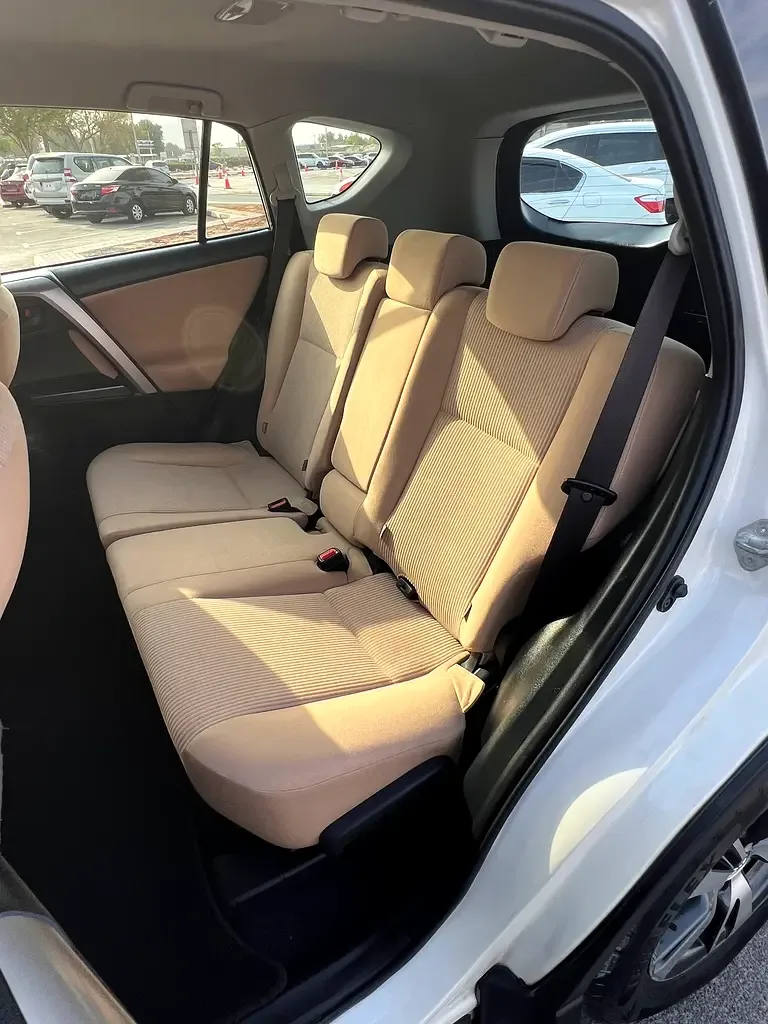 Toyota RAV4 2.5 AT (179 hp) - 15