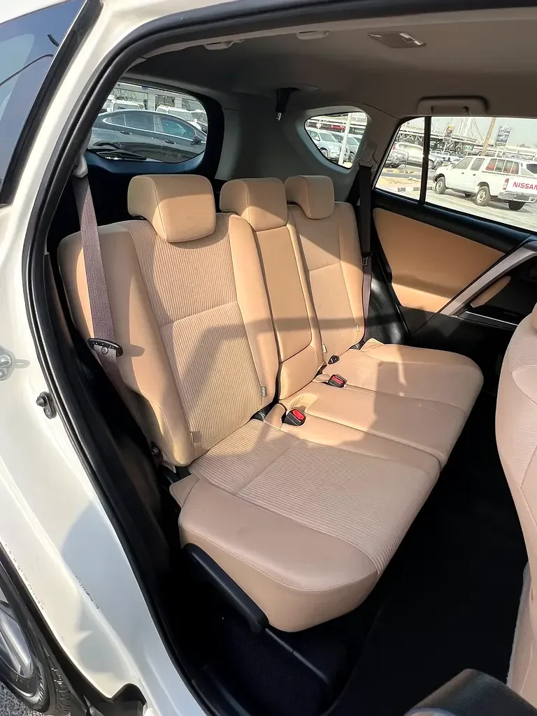 Toyota RAV4 2.5 AT (179 hp) - 16