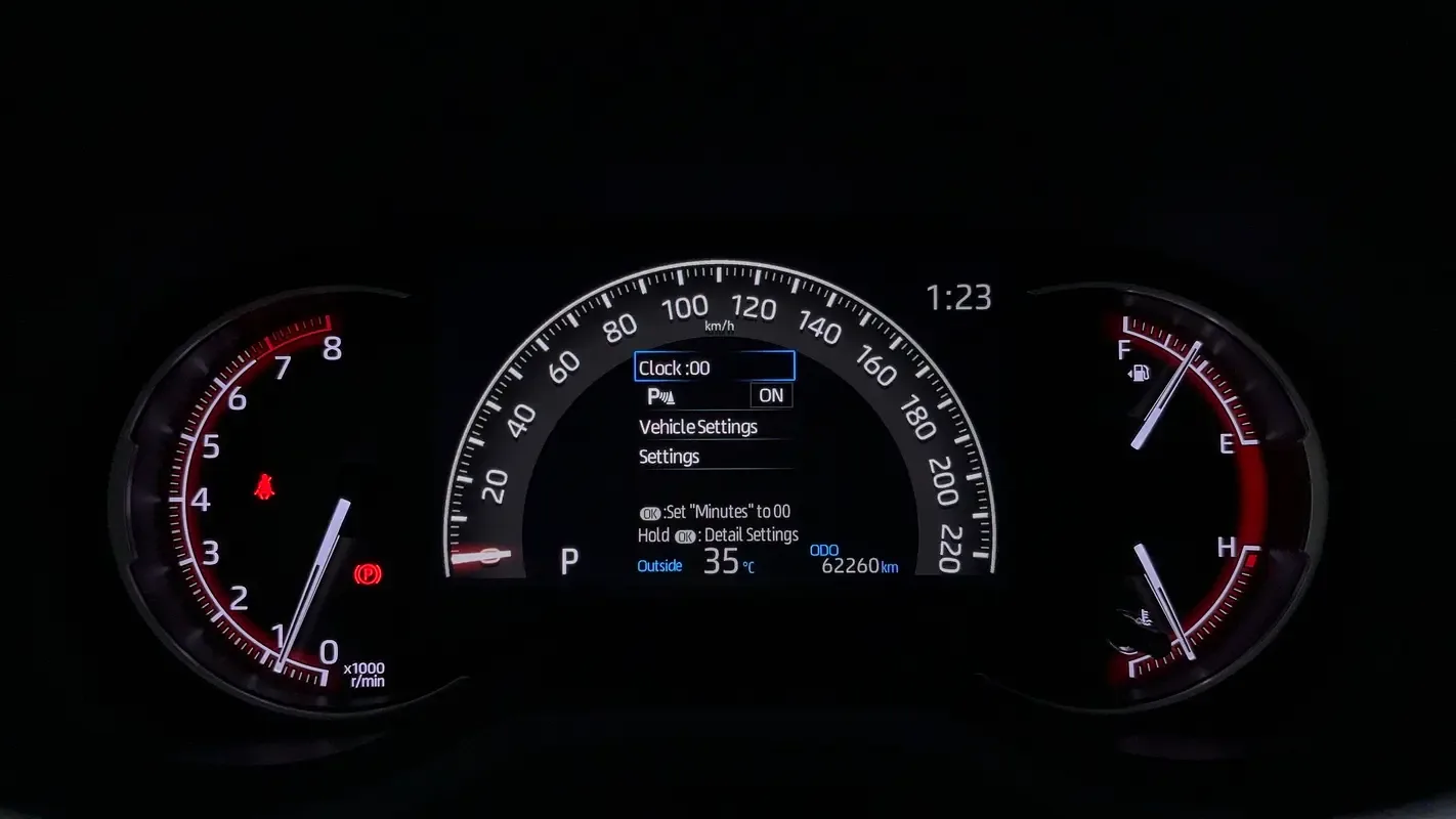 Toyota RAV4 2.5 AT (205 حصان) - 9