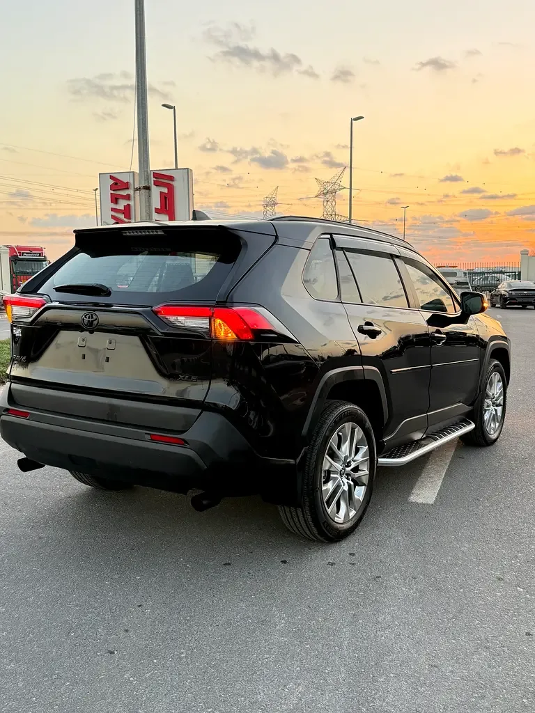 Toyota RAV4 2.5 AT (205 حصان) - 4